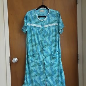 Womens Plus size Nightgown